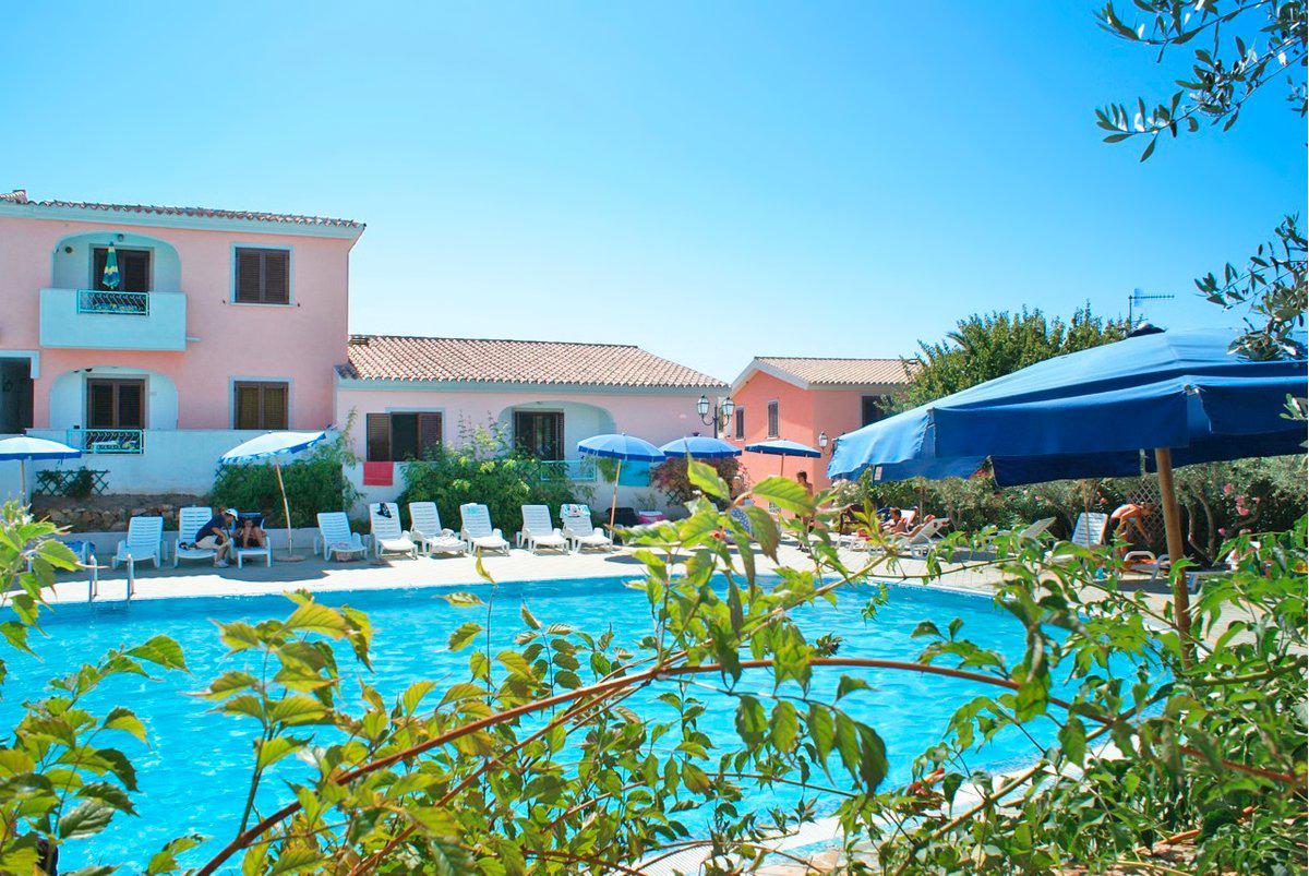 Albergo Residenziale Gli Ontani Cala Liberotto Exterior foto